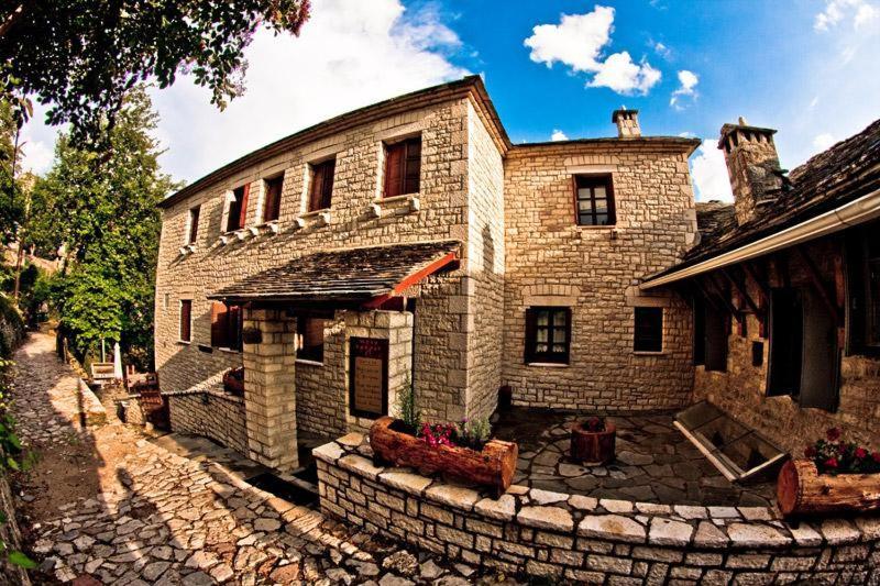 Αρχοντικό Βογιάρου Hotell Kalarítai Exteriör bild