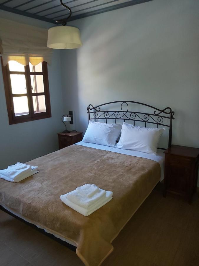Αρχοντικό Βογιάρου Hotell Kalarítai Exteriör bild