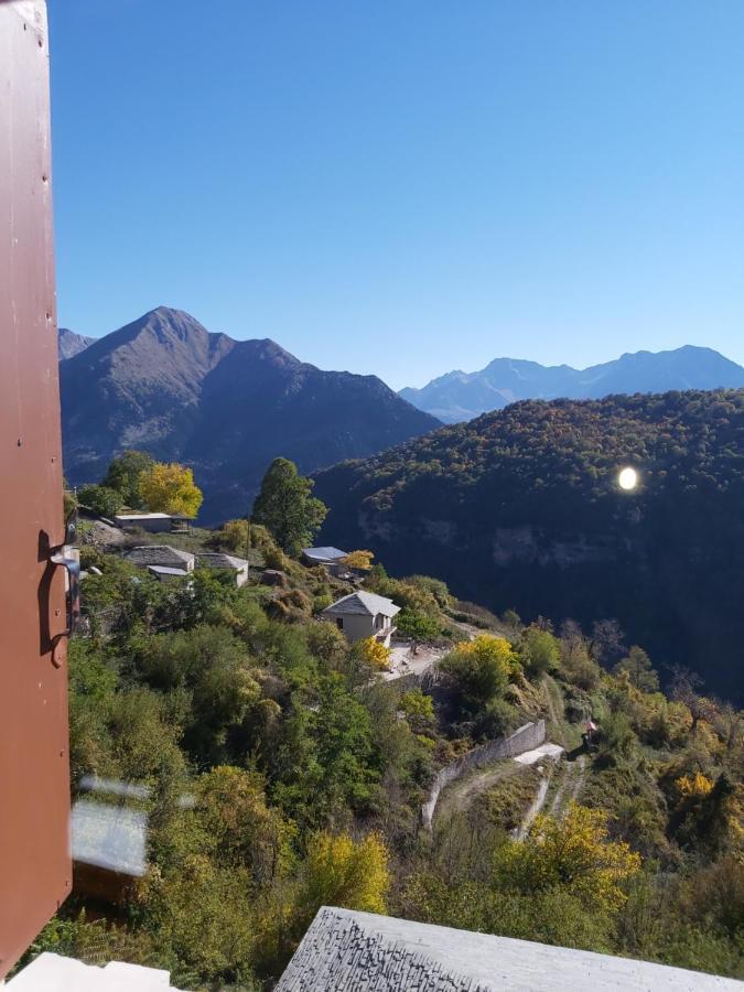 Αρχοντικό Βογιάρου Hotell Kalarítai Exteriör bild